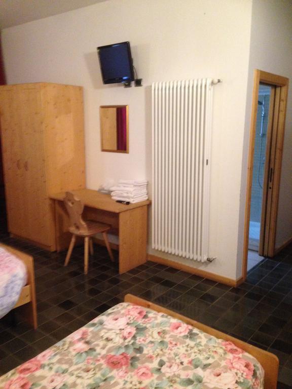 Villa Garni Erta Avio Zimmer foto