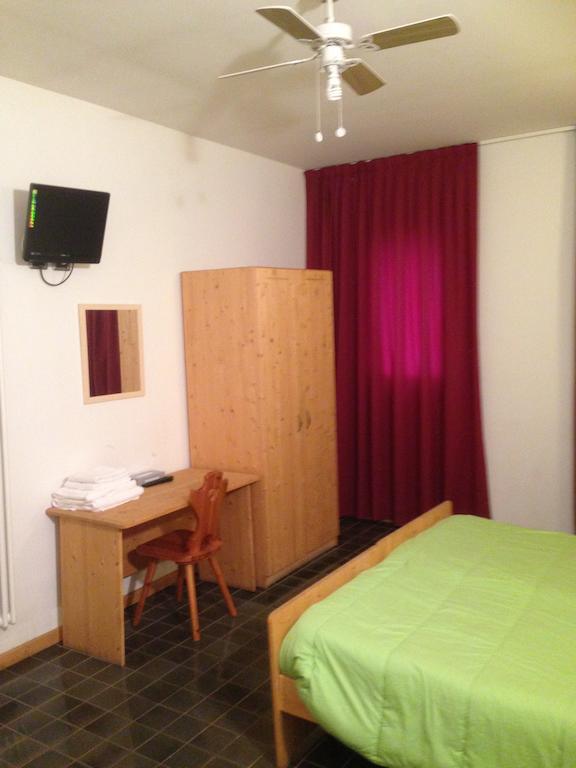 Villa Garni Erta Avio Zimmer foto